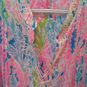 Lilly Pulitzer tunic. XL